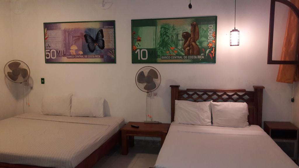 Jungle Villa Manuel Antonio Rum bild